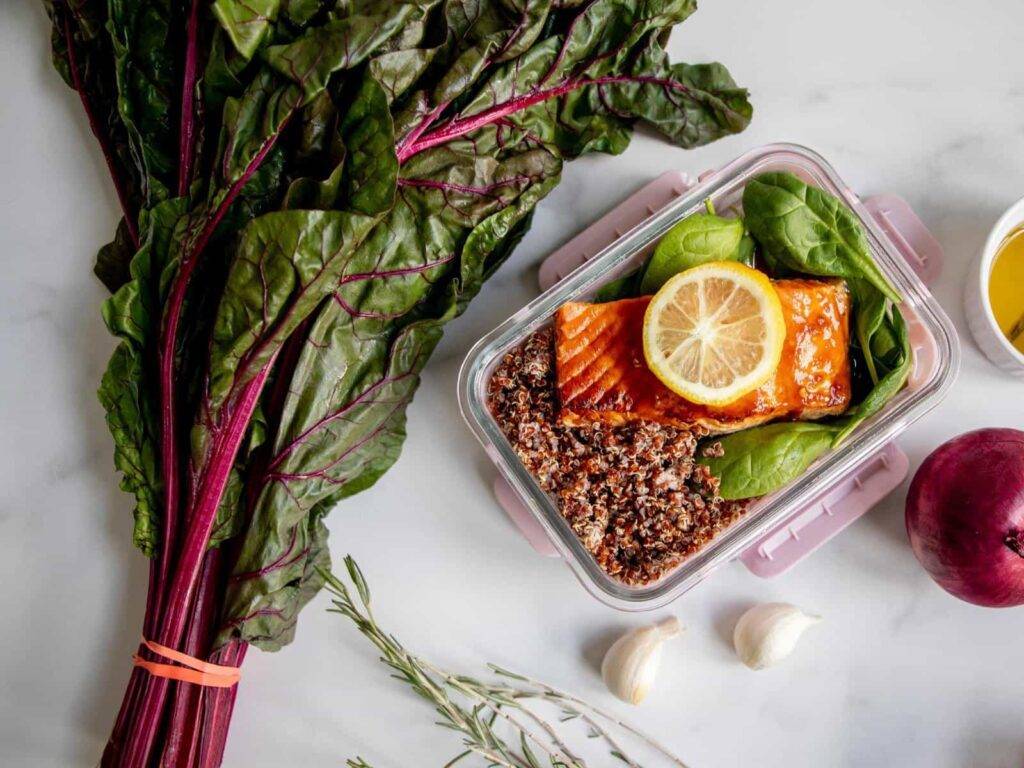 How to lose weight on a budget and busy schedule