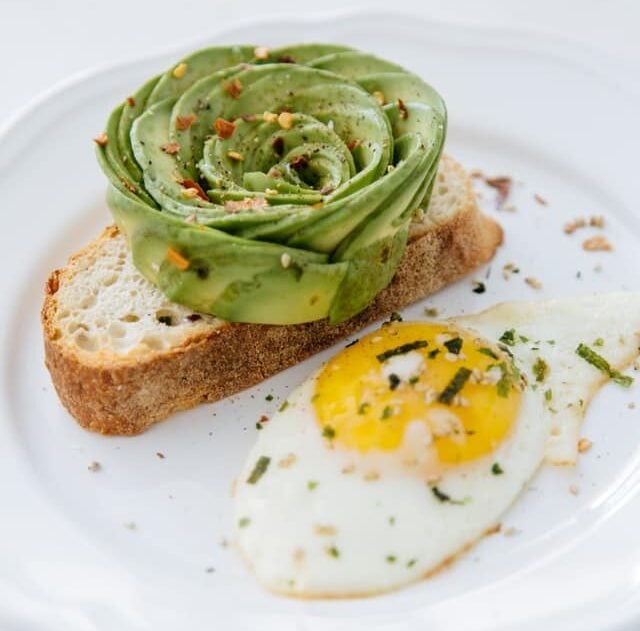 Avocado omelet