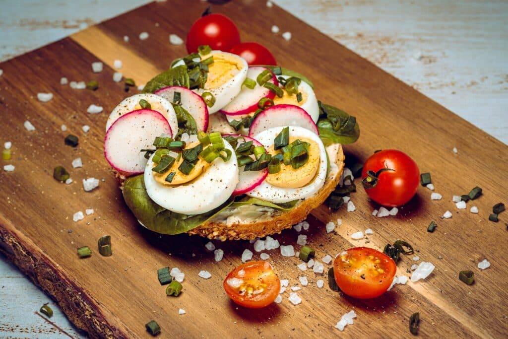 Egg salad sandwich