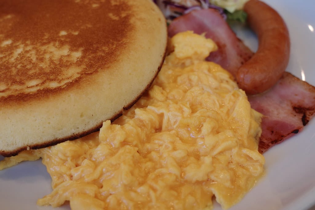 Sausage and egg white scramble