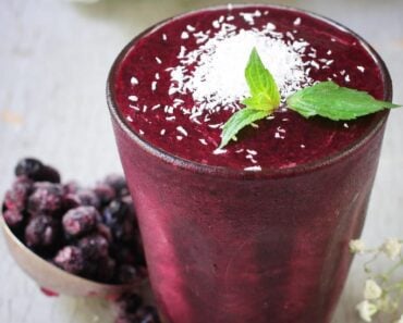 Low Carb Blueberry Smoothie