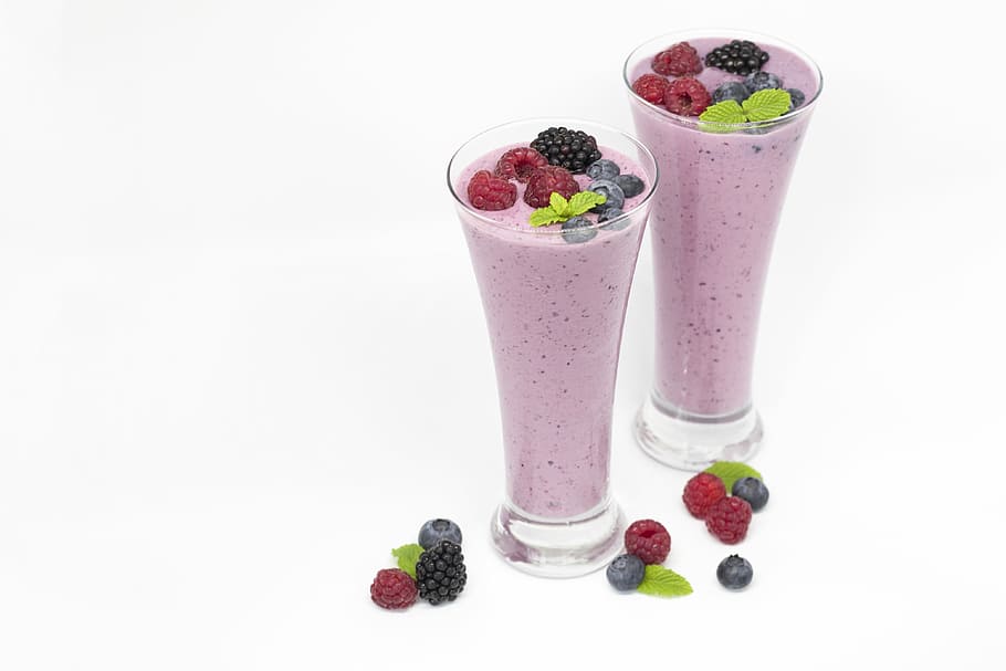 low carb smoothie recipes - Low carb blueberry yogurt smoothie