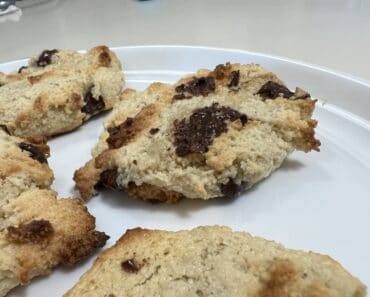 Keto Chocolate Chip Cookies | Goodbye Mid-Day Cravings