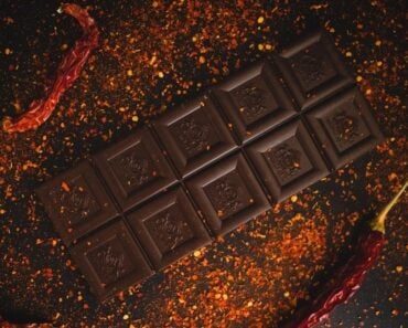 12 Foods to Avoid for Clear Skin