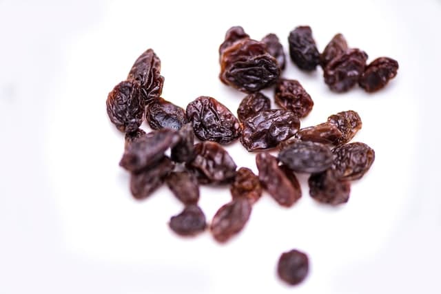 Raisin water detox
