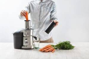 Best Juicers for Sirtfood Diet - Omega VRT350 Juicer