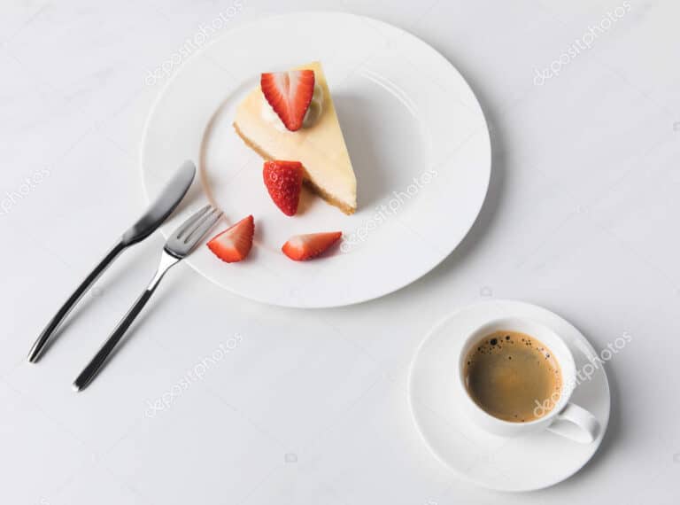 Lemon Ricotta Keto Cheesecake