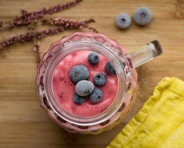 Vegan Berry Smoothie Recipe (4 Amazing Flavors)