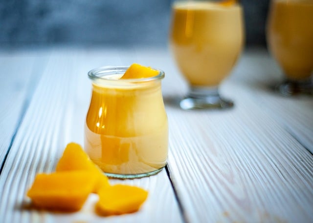 Vegan Mango Smoothie