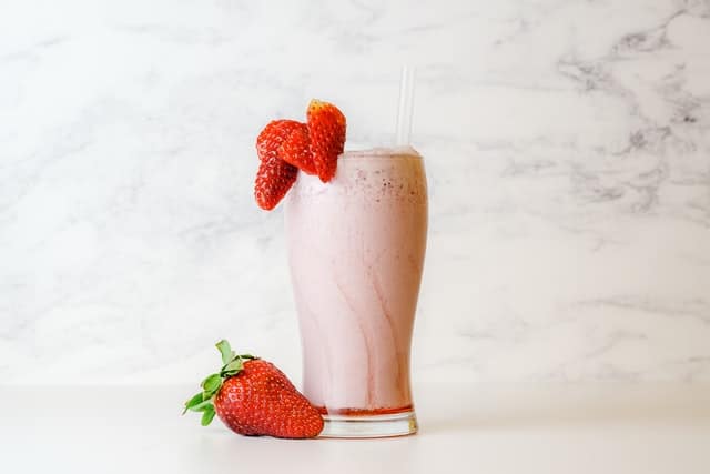 Vegan strawberry smoothie