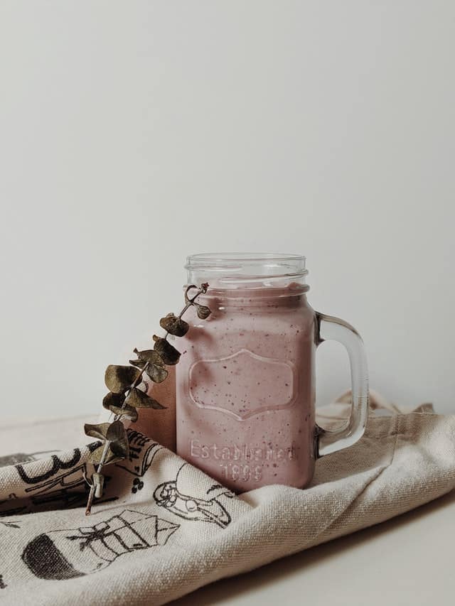 Banana and oatmeal smoothie