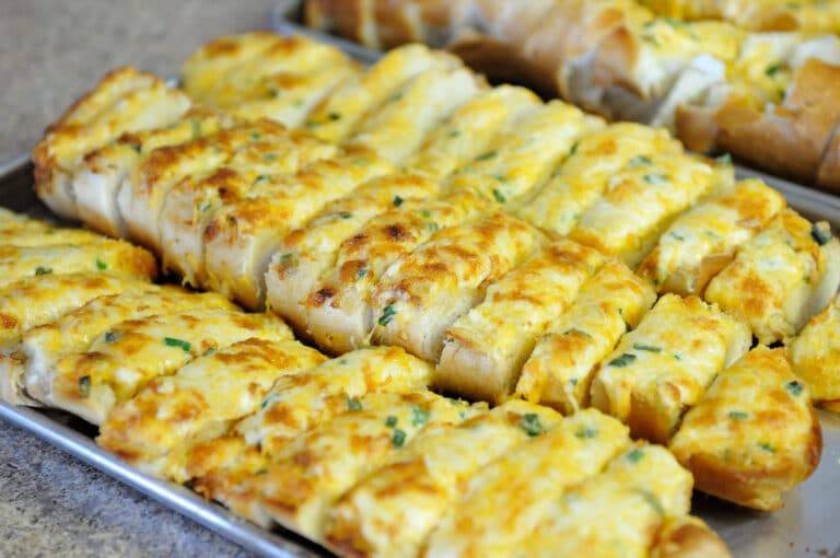 Keto garlic bread recipe