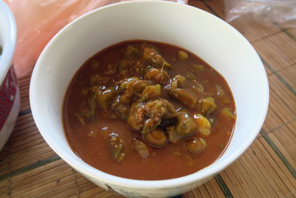 Green okra soup