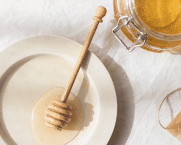 Is Honey Keto-Friendly? 7 Keto Alternatives to Honey