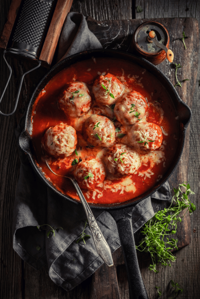 Vegan chickpea meatballs