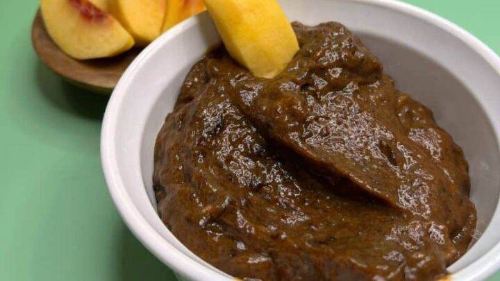 Homemade Caramel Sauce for Apples