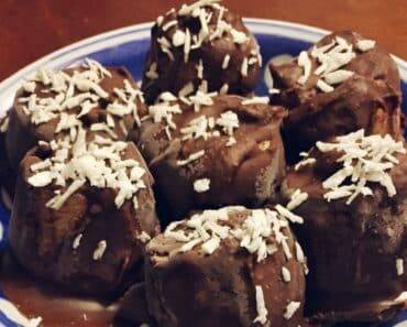 Keto Peanut Butter Balls | Rich Chocolate Flavor