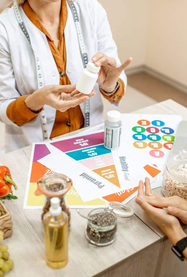 How to Become a Dietitian