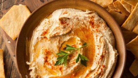 How to Make Homemade Humus