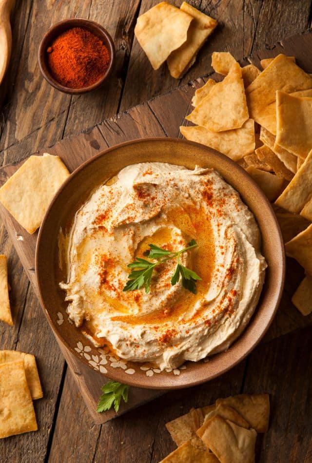 How to Make Homemade Humus