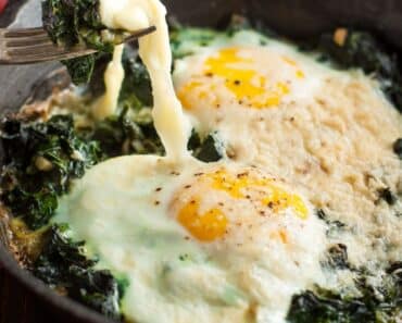 Keto Spinach Eggs Recipe | Best Yogurt Butter Topping