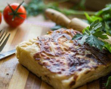Easy Cheese Lasagna Recipe (Without Meat)