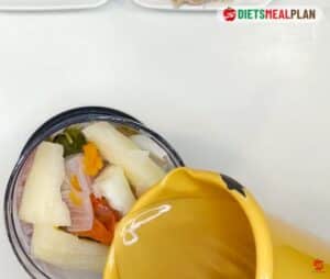 Ecuadorian Encebollado-Add all the cooked vegetable